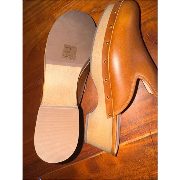 J.Crew NWOT Brown Leather Clog Mules Studded Wood Platform Size 12  70’ vibe main image 7